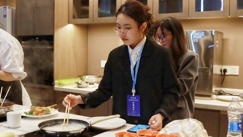 成都食品代工：揭秘其优势与潜在风险